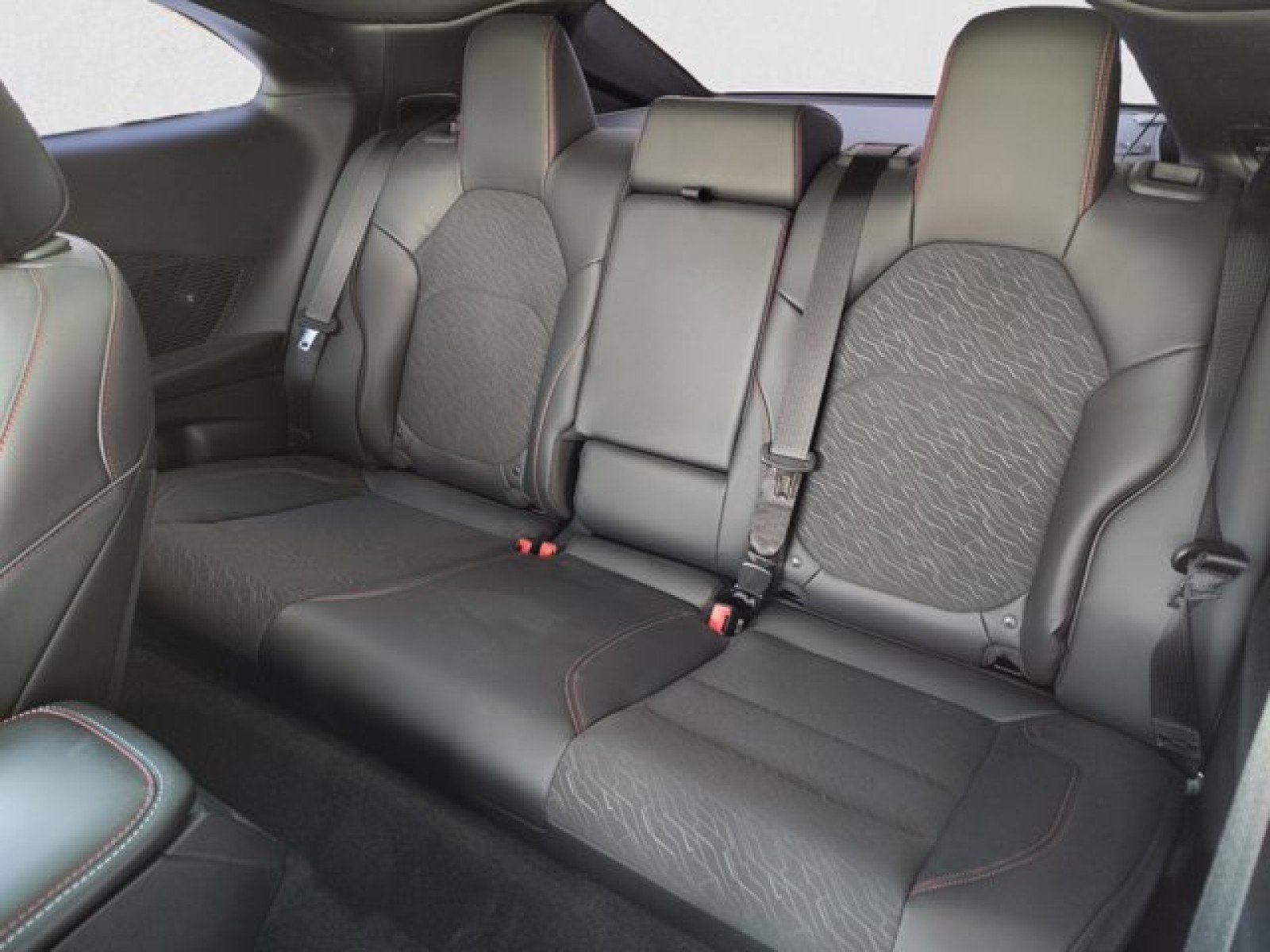 Used 2025 Dodge Charger Daytona R/T w/ Sun & Sound Package image 18