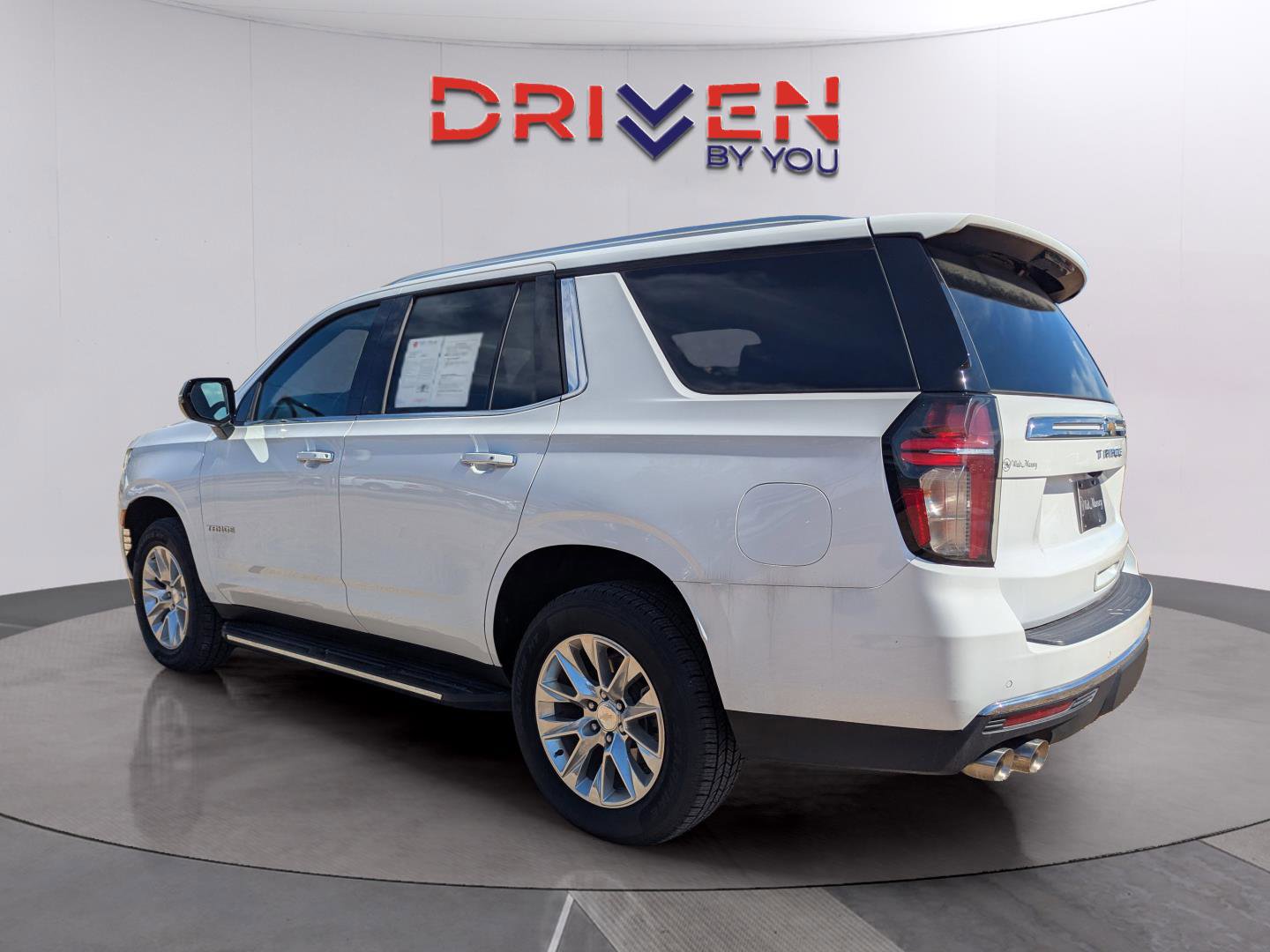 Used 2024 Chevrolet Tahoe Premier image 3