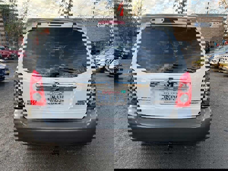 Used 2005 MAZDA Tribute s w/ Package 3 image 6