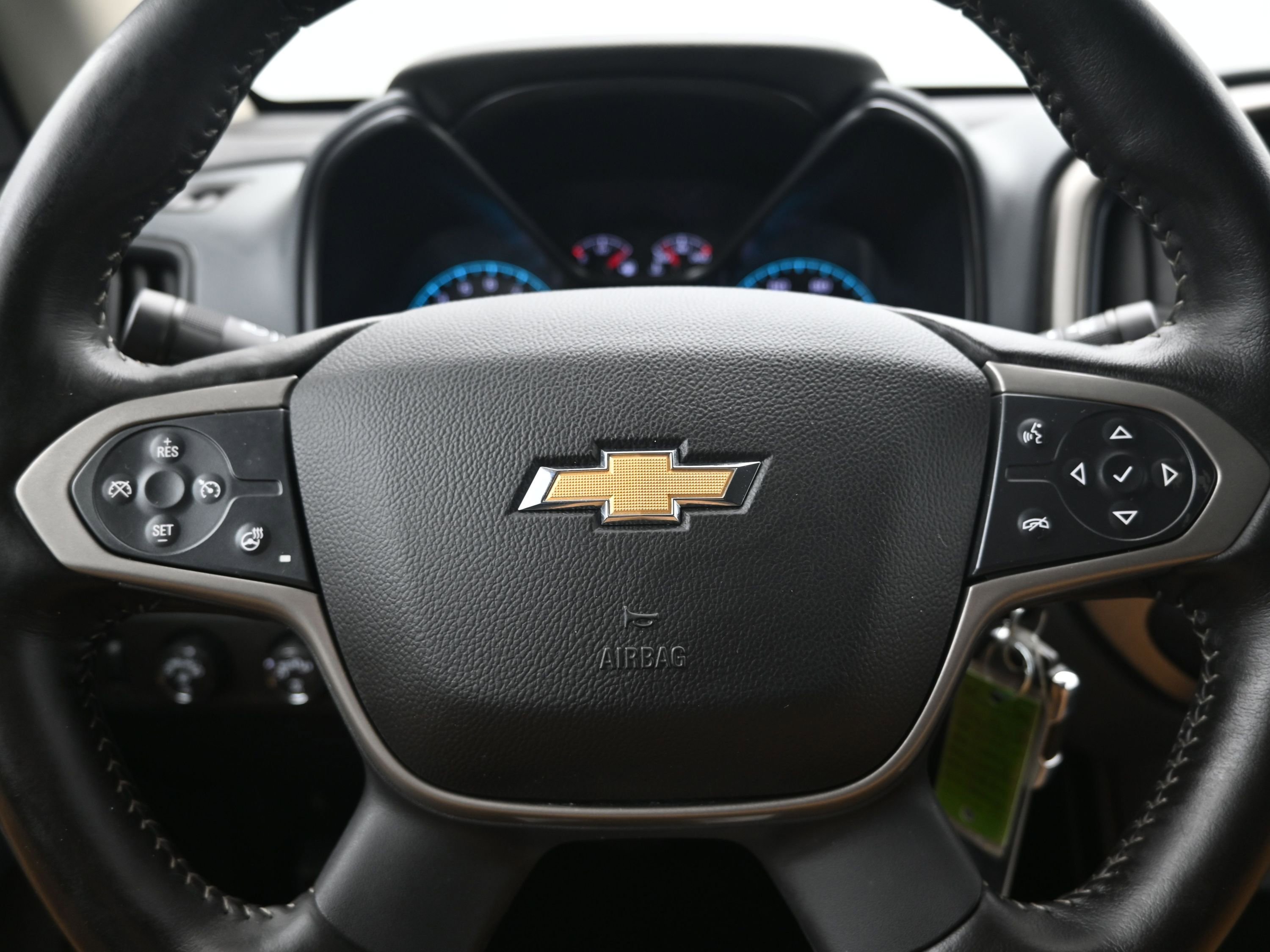 Used 2022 Chevrolet Colorado Z71 image 13