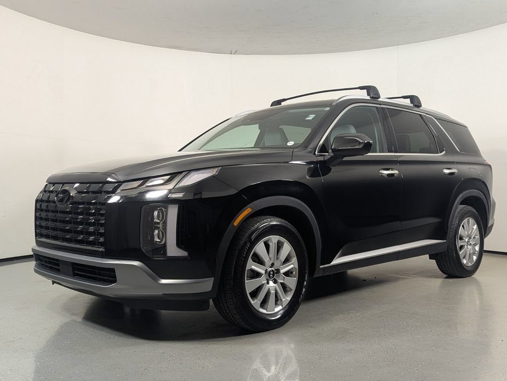 Used 2023 Hyundai Palisade SEL FWD image 3