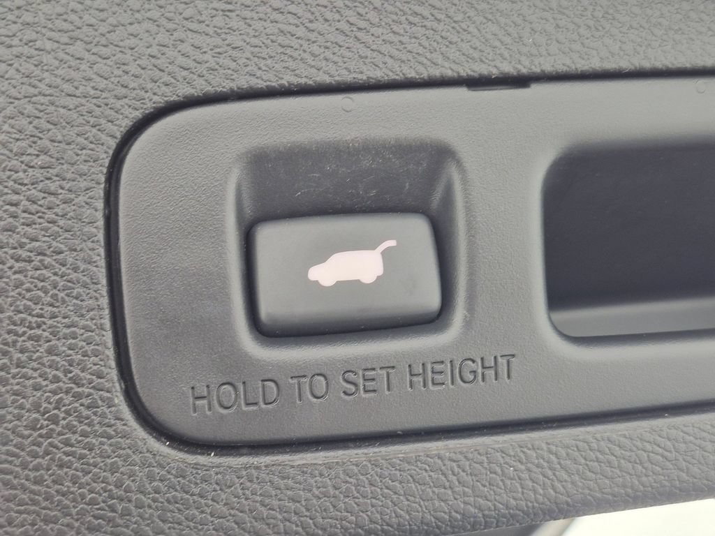 Used 2020 Honda CR-V Touring image 30