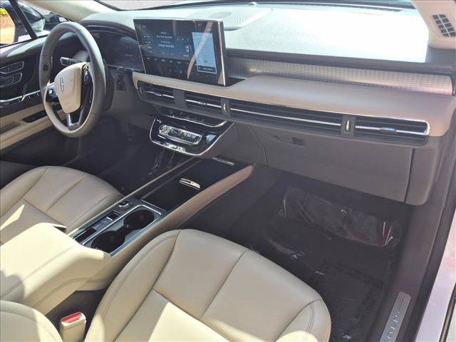 Used 2024 Lincoln Corsair FWD image 22