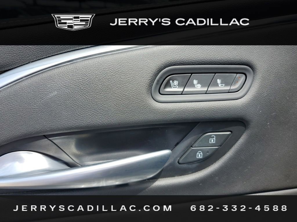 Used 2023 Cadillac Escalade Premium Luxury AWD/4WD image 12