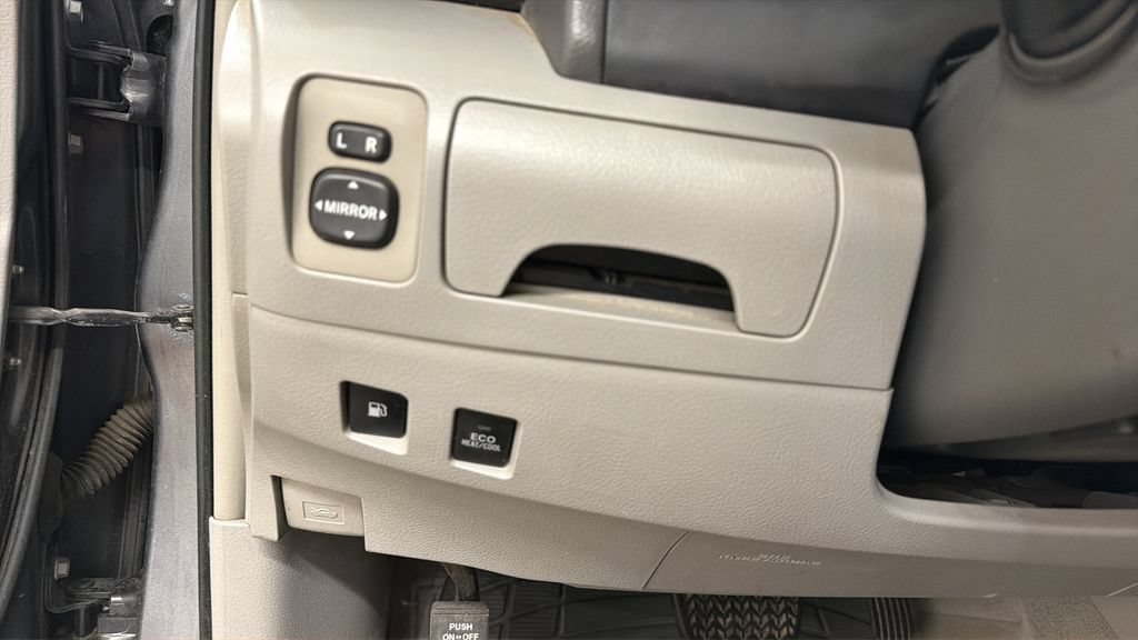 Used 2010 Toyota Camry Hybrid FWD image 14