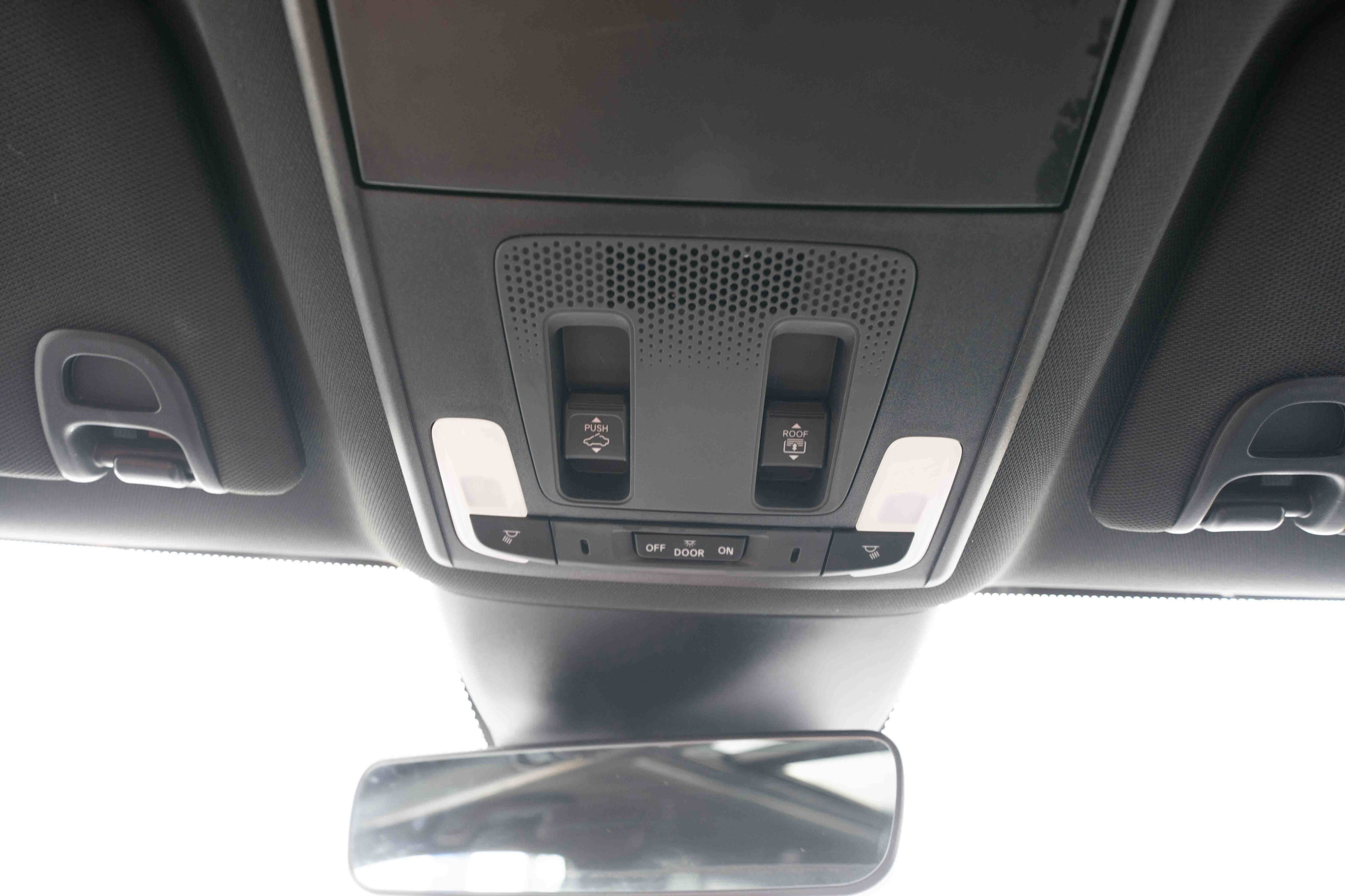 Used 2024 Honda Pilot TrailSport image 18