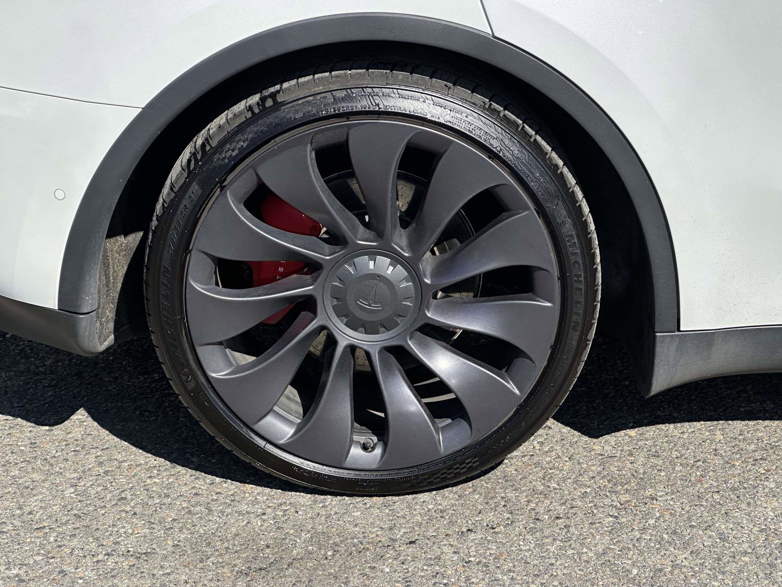 Used 2022 Tesla Model Y Performance AWD/4WD image 10