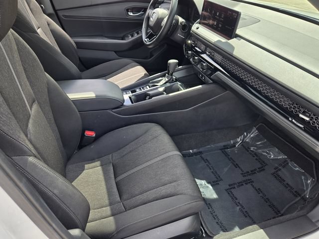 Used 2025 Honda Accord Sport image 16