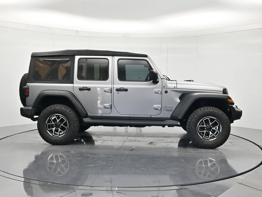Used 2018 Jeep Wrangler Unlimited Sport S AWD/4WD image 4