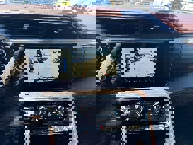 Used 2024 GMC Sierra 3500 Denali w/ Denali Reserve Package image 20