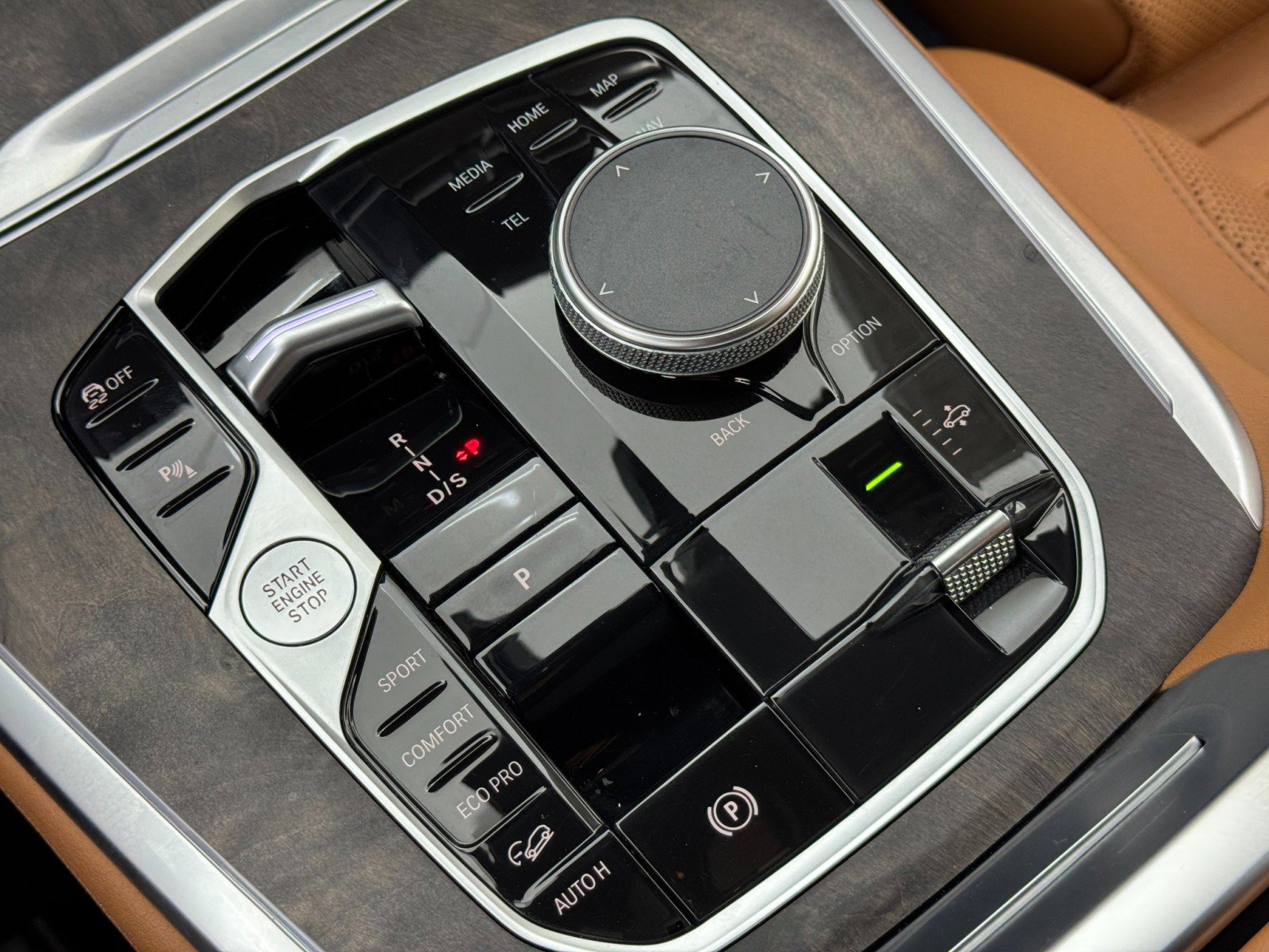 Used 2023 BMW X7 xDrive40i w/ M Sport Package image 36