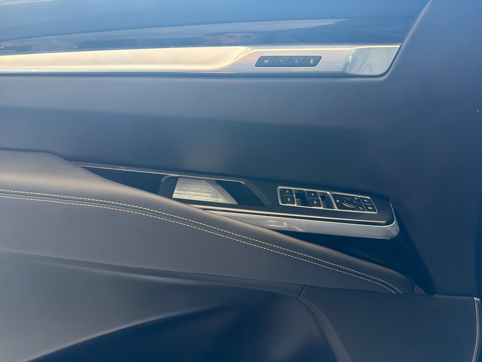New 2026 Cadillac Escalade Sport AWD/4WD image 10