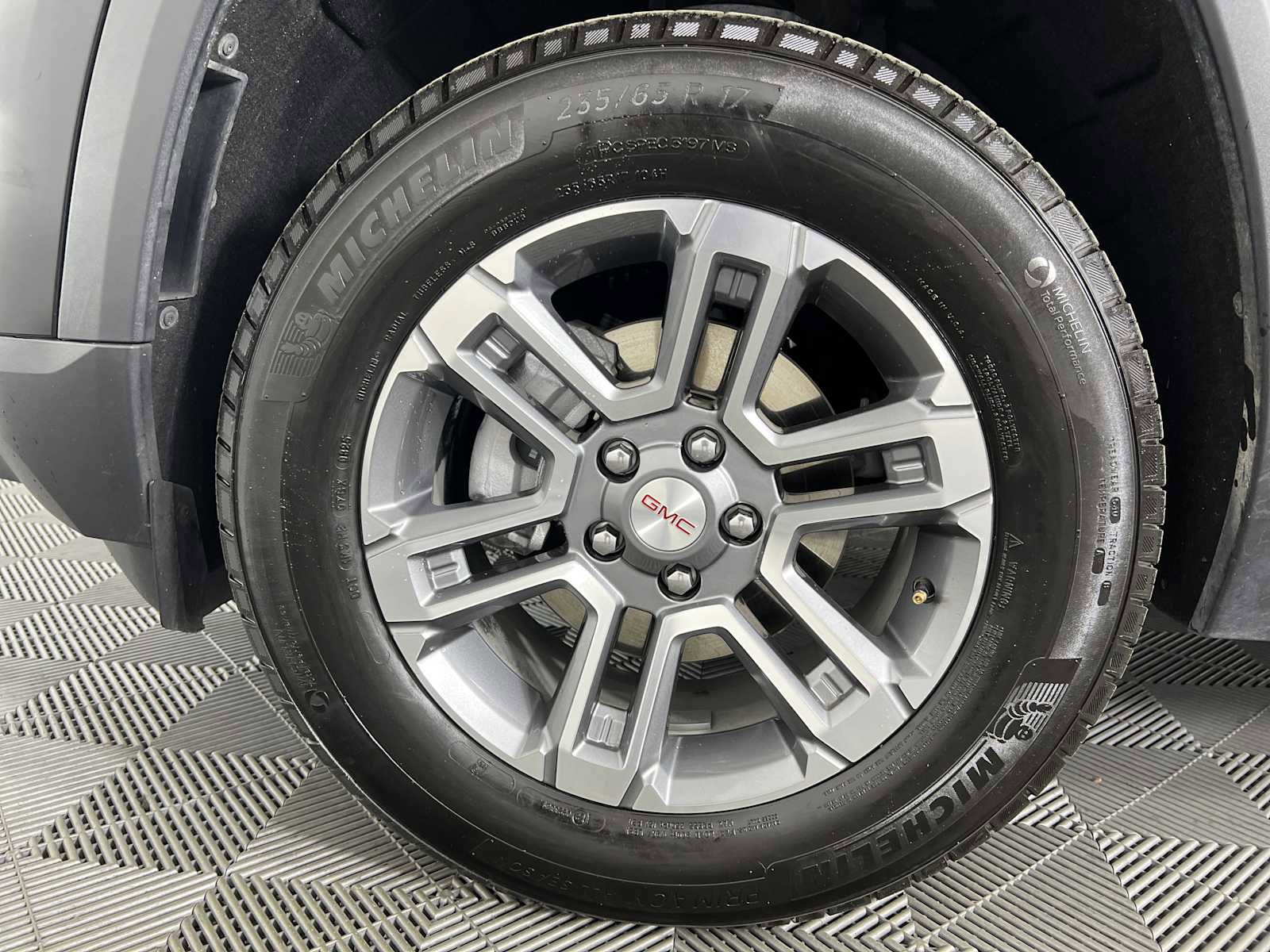 Used 2025 GMC Terrain Elevation AWD/4WD image 20