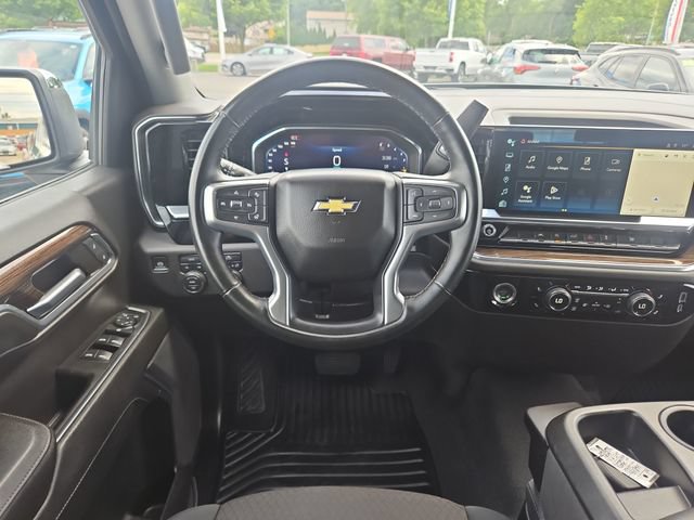 Used 2024 Chevrolet Silverado 1500 LT AWD/4WD image 14