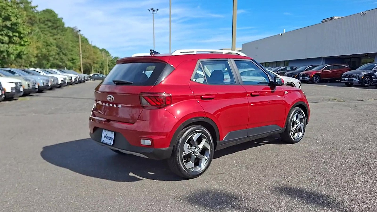 Certified 2022 Hyundai Venue Limited image 8