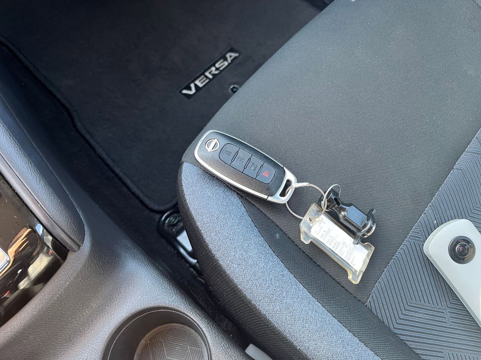 Used 2025 Nissan Versa SV FWD image 18