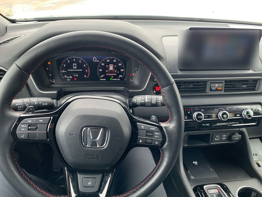 Used 2025 Honda Pilot Black Edition image 26