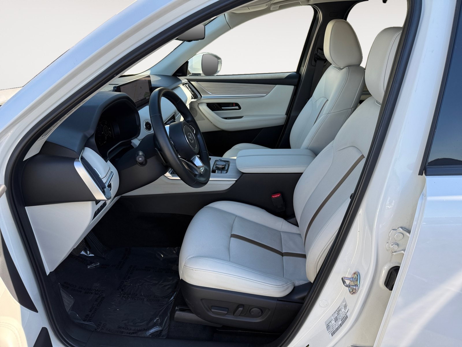 Certified 2024 MAZDA CX-90 Plug-In Hybrid w/ Premium Plus AWD/4WD image 10