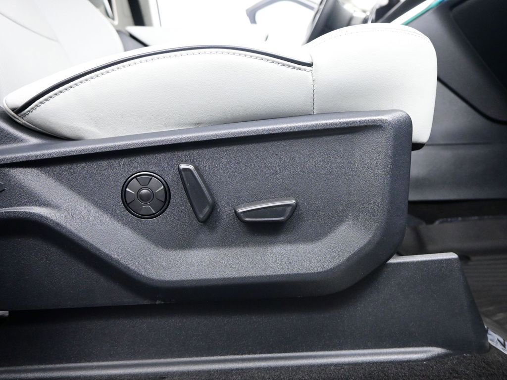 Used 2025 Ford Expedition Platinum w/ Platinum Ultimate Package image 23