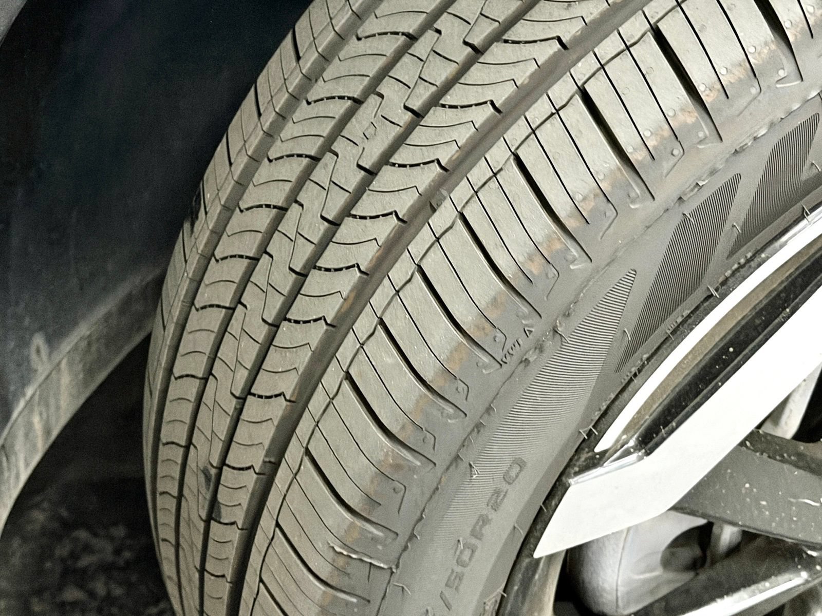 Used 2025 Kia Telluride S FWD image 18