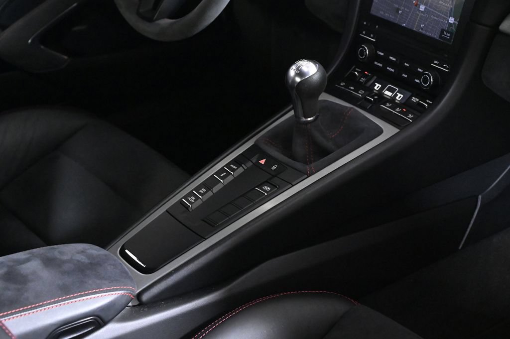 Certified 2018 Porsche 911 GT3 RWD image 24
