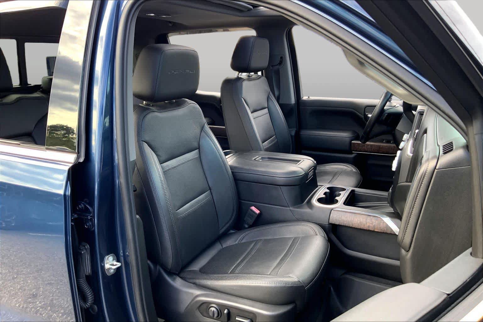 Used 2020 GMC Sierra 1500 Denali w/ Denali Ultimate Package AWD/4WD image 8