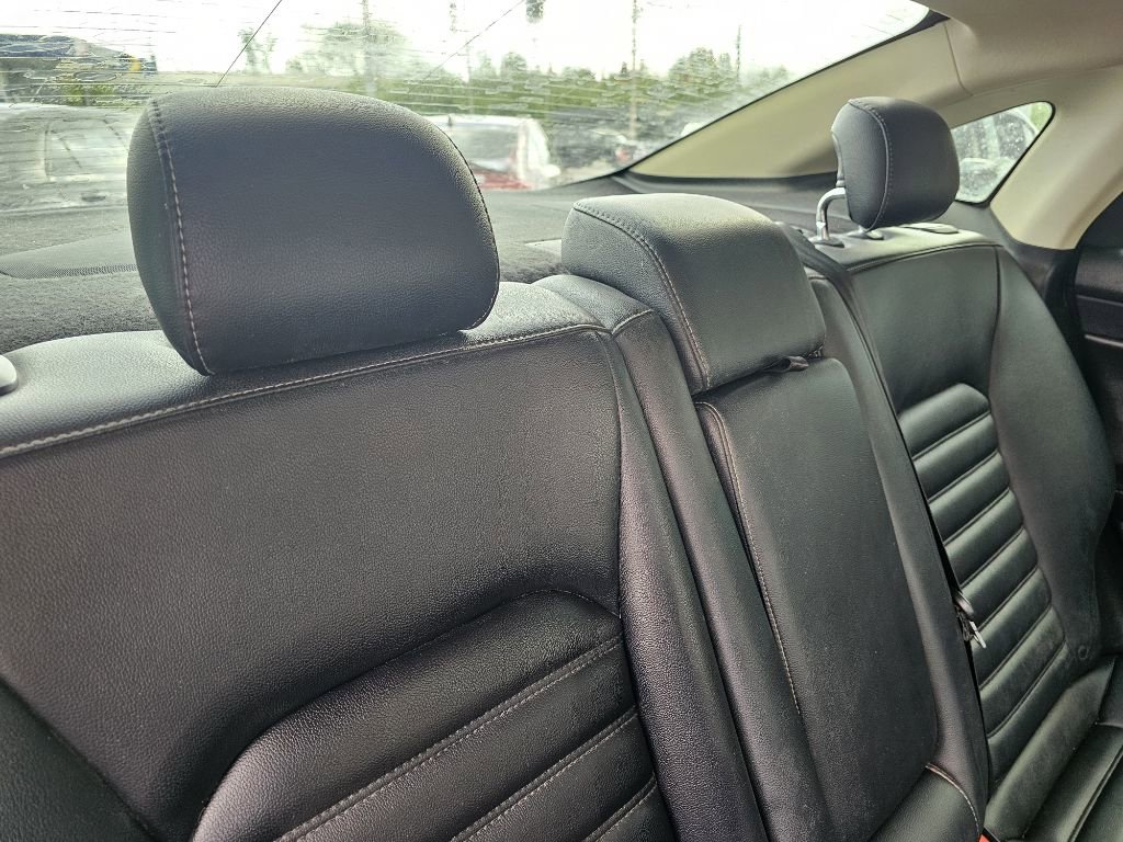 Used 2020 Ford Fusion SEL FWD image 33