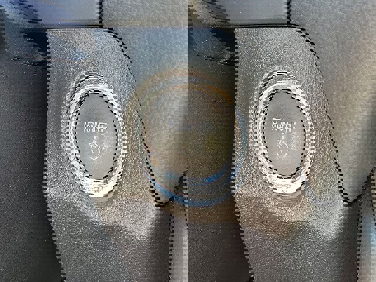 Used 2023 Toyota RAV4 XLE Premium image 30