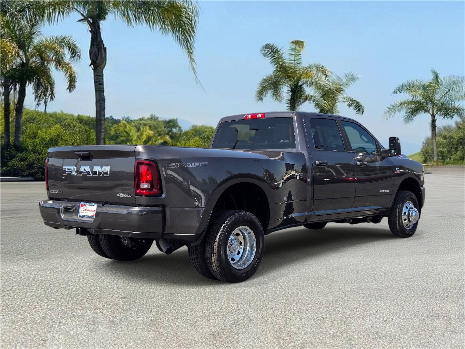 New 2026 RAM 3500 Big Horn AWD/4WD image 4