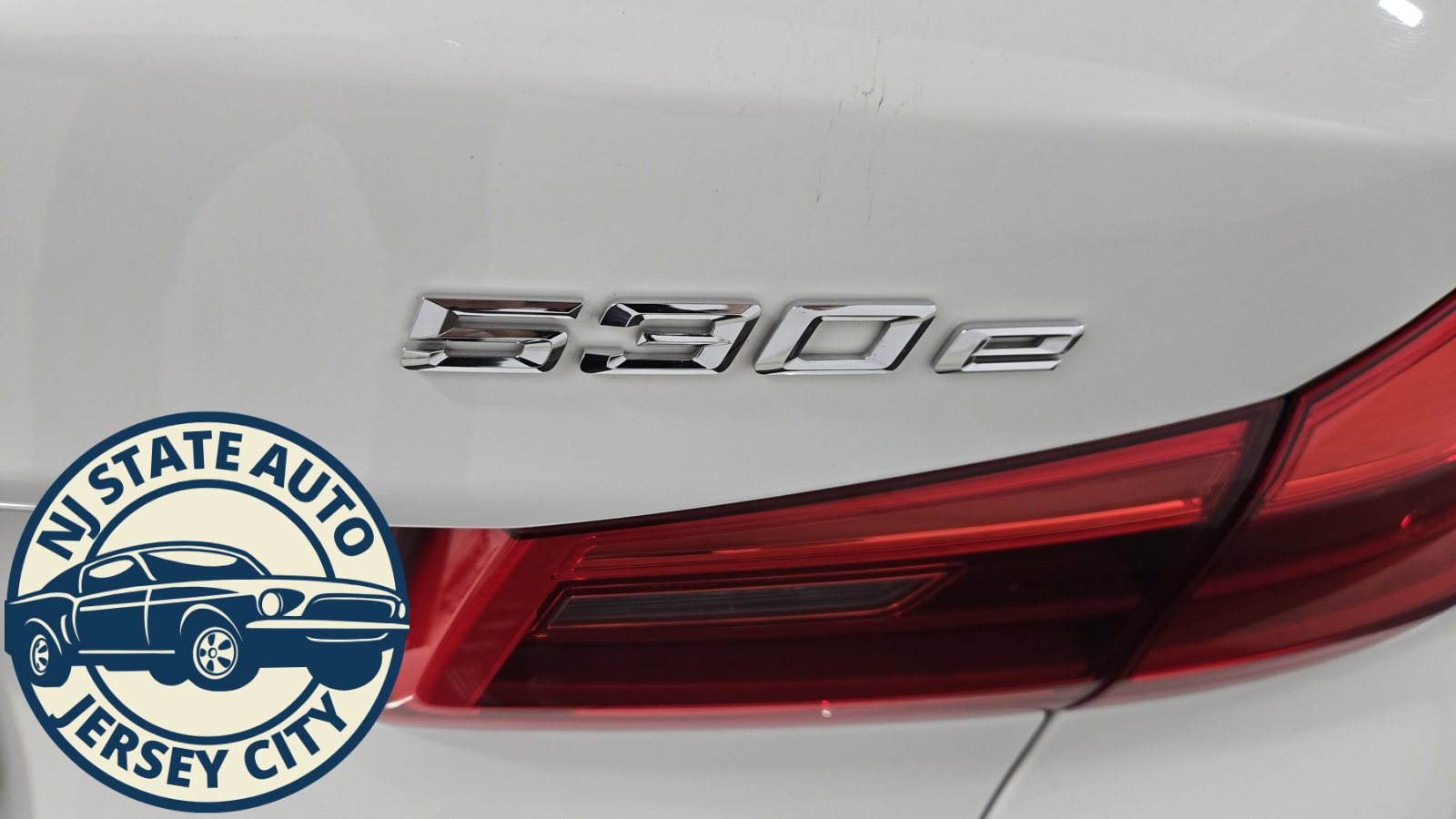 Used 2018 BMW 530e xDrive image 32