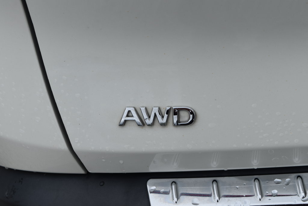 Used 2023 INFINITI QX60 Luxe w/ Performance Audio Package AWD/4WD image 7
