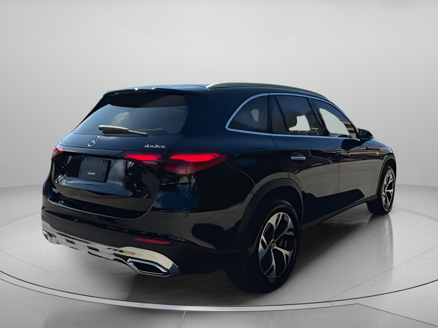 Used 2025 Mercedes-Benz GLC 350e GLC 350e image 27