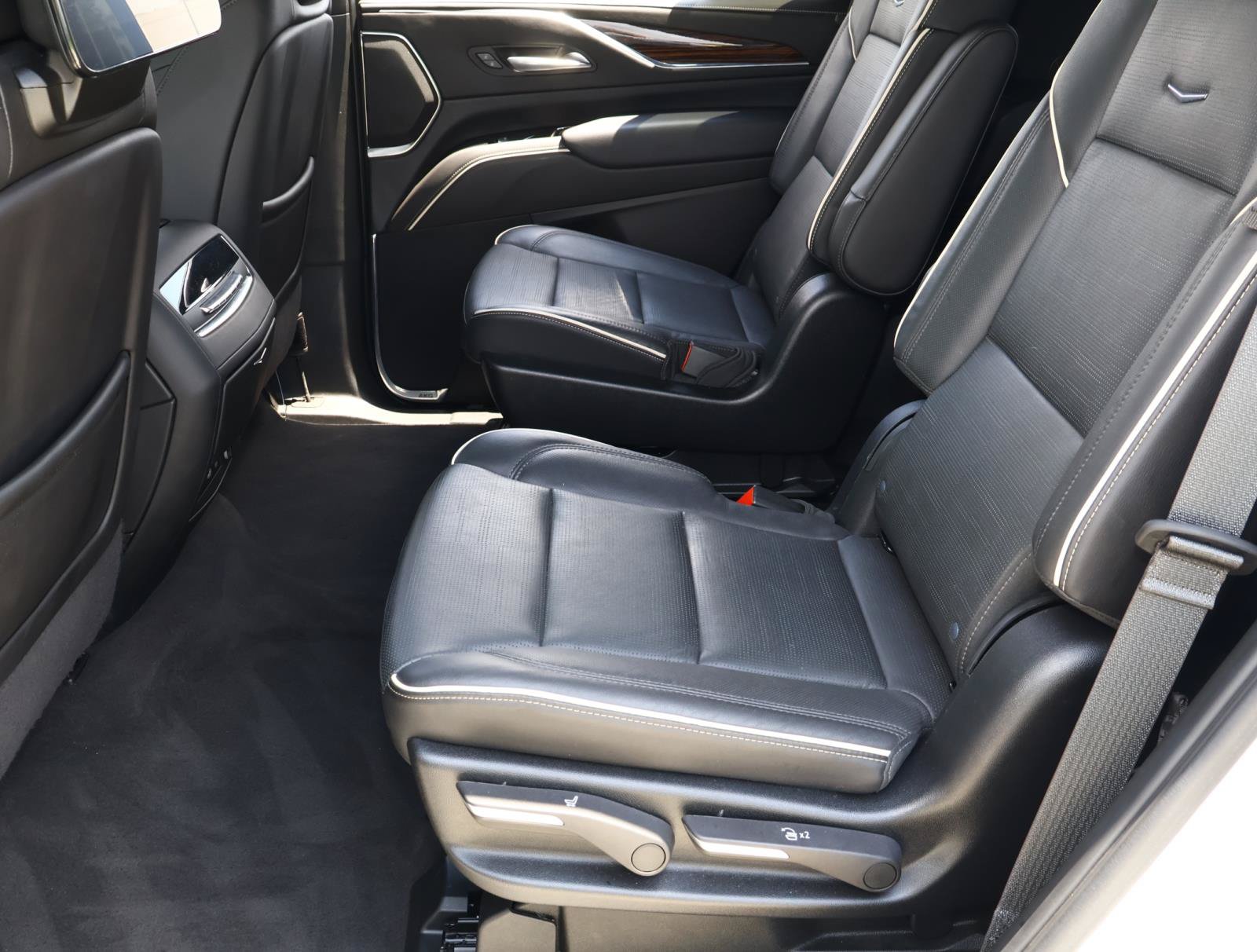 Used 2024 Cadillac Escalade Premium Luxury w/ Performance Package RWD image 23