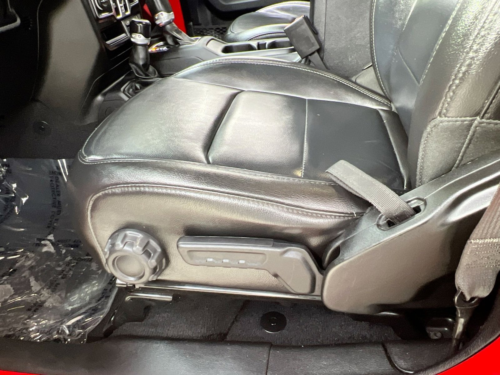 Used 2021 Jeep Wrangler Unlimited Sahara image 18