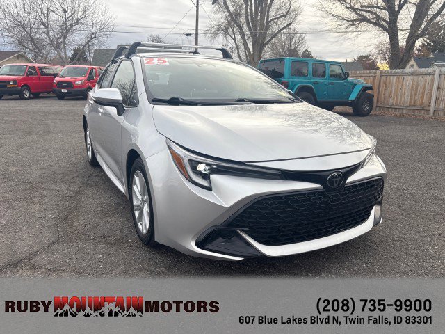 Used 2025 Toyota Corolla SE image 1