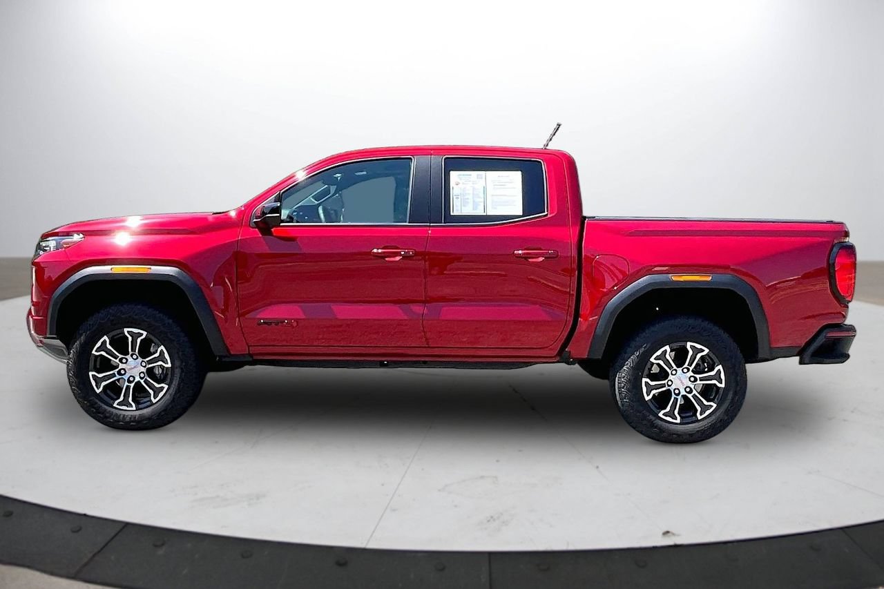 Used 2024 GMC Canyon AT4 w/ AT4 Premium Package AWD/4WD image 5