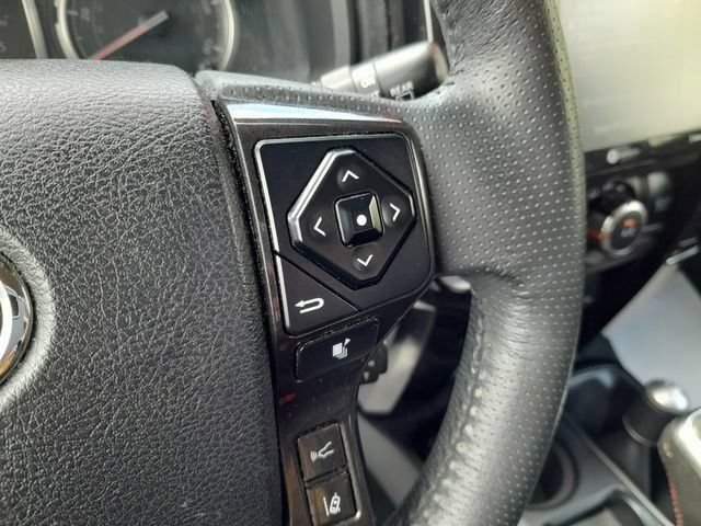 Used 2020 Toyota 4Runner TRD Off-Road Premium w/ Moonroof Package AWD/4WD image 15