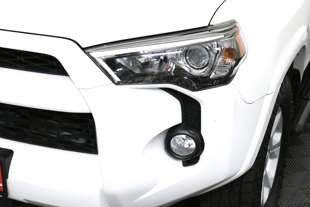 Used 2016 Toyota 4Runner SR5 Premium AWD/4WD image 11