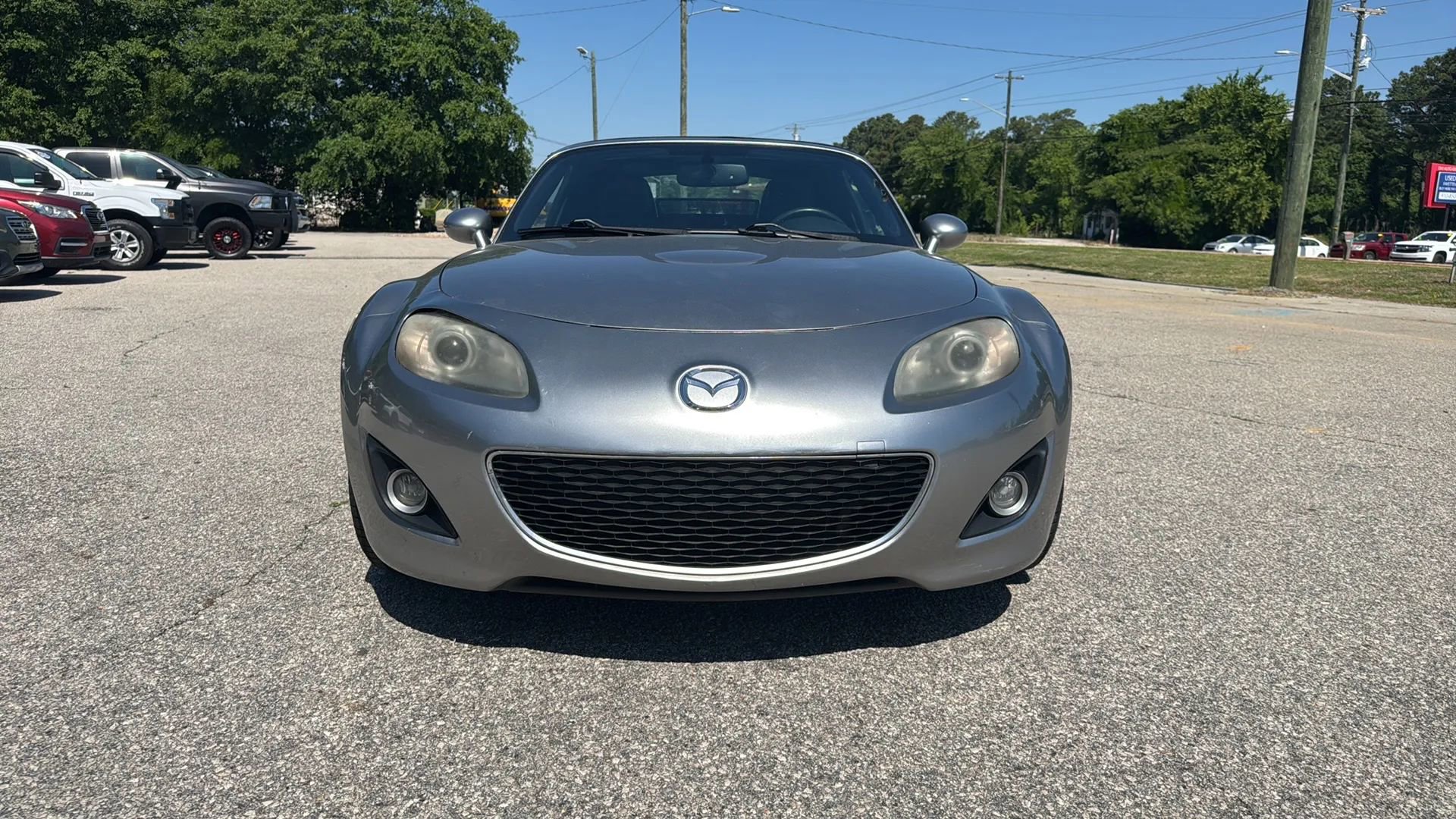 Used 2010 MAZDA MX-5 Miata Grand Touring w/ Premium Pkg RWD image 3