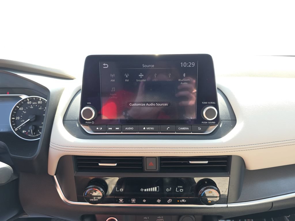 Used 2023 Nissan Rogue SV FWD image 21