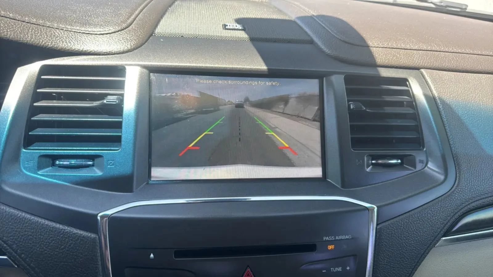 Used 2014 Lincoln MKS w/ Equipment Group 101A FWD image 21