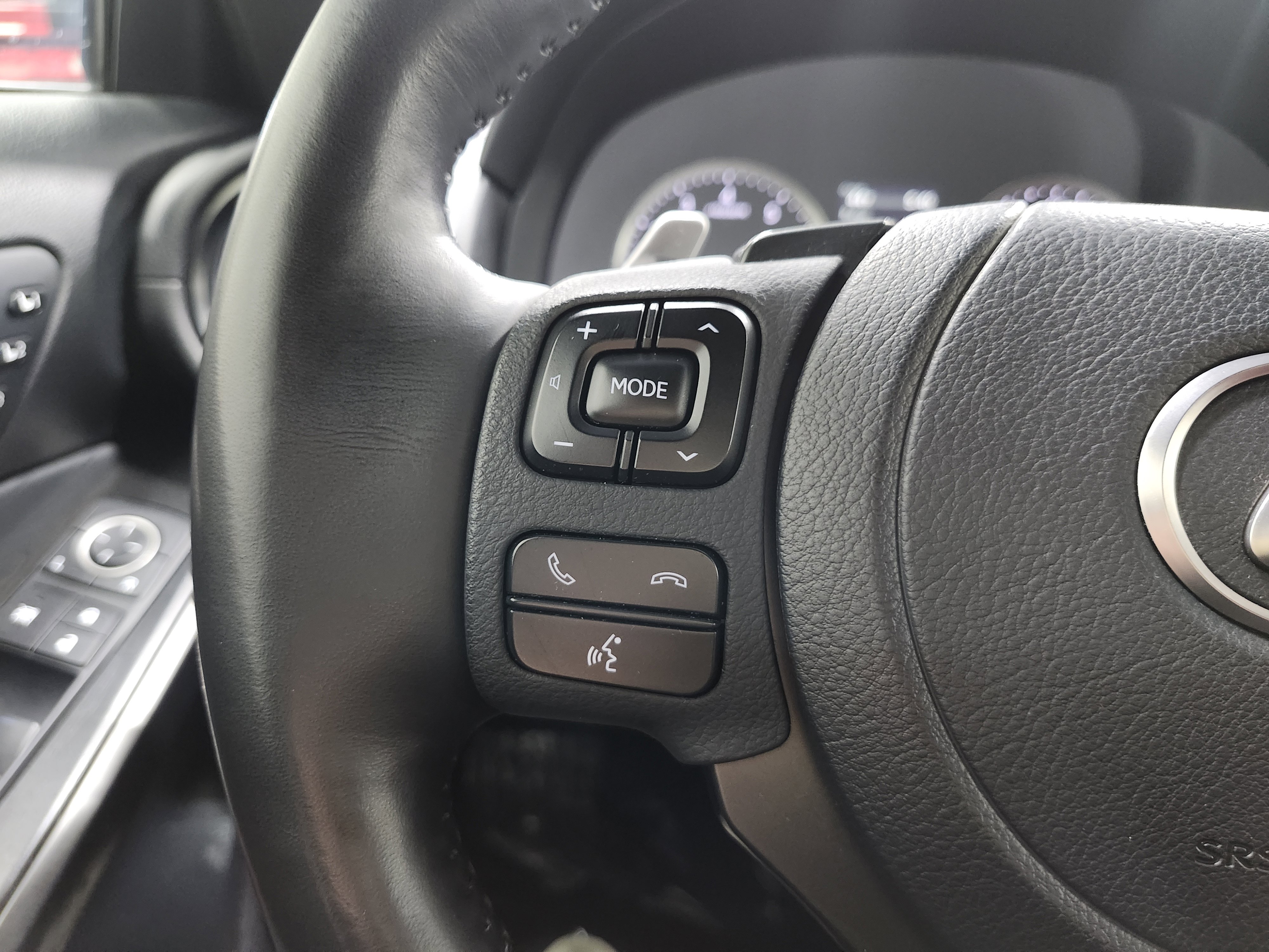 Used 2023 Lexus IS 300 w/ Premium Package image 39