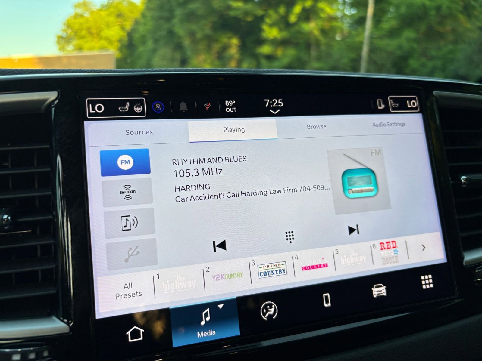 Used 2025 Chrysler Pacifica Select FWD image 20