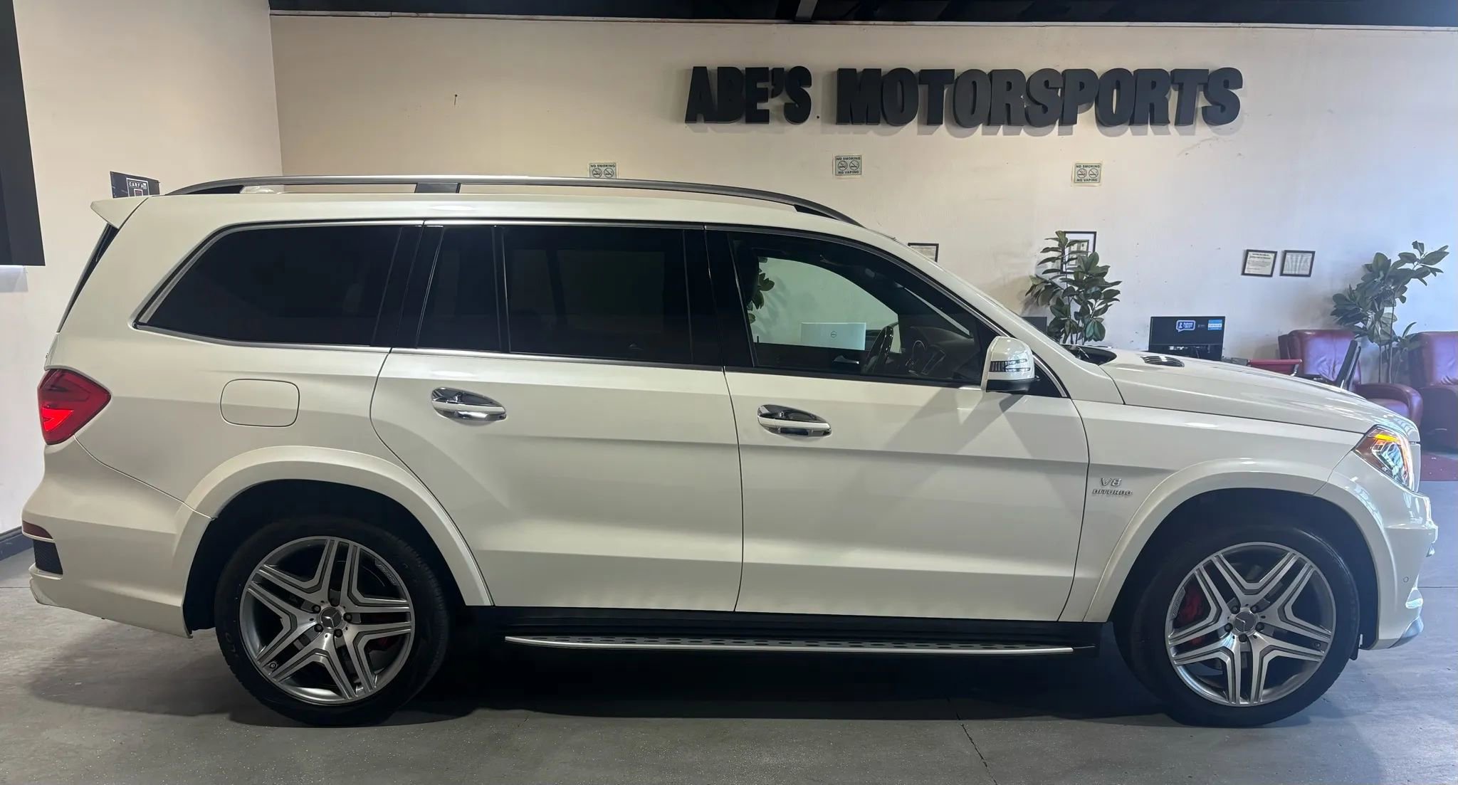 Used 2014 Mercedes-Benz GL 63 AMG 4MATIC image 5
