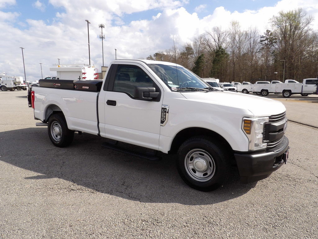 Used 2019 Ford F250 XL w/ Power Equipment Group image 10