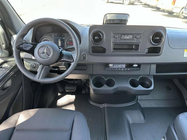New 2025 Mercedes-Benz Sprinter 2500 image 5