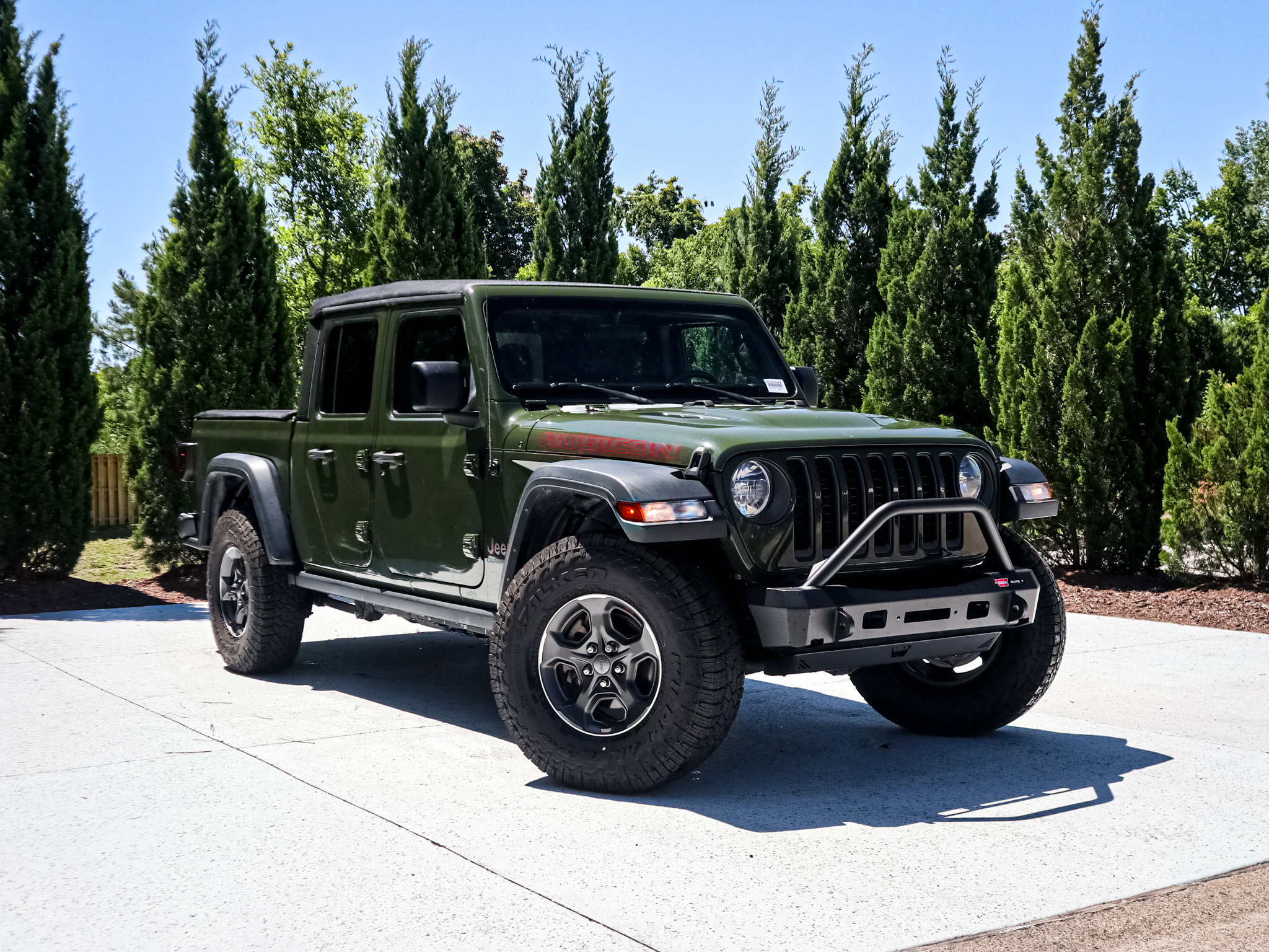 Used 2021 Jeep Gladiator Rubicon w/ Cold Weather Group AWD/4WD image 2
