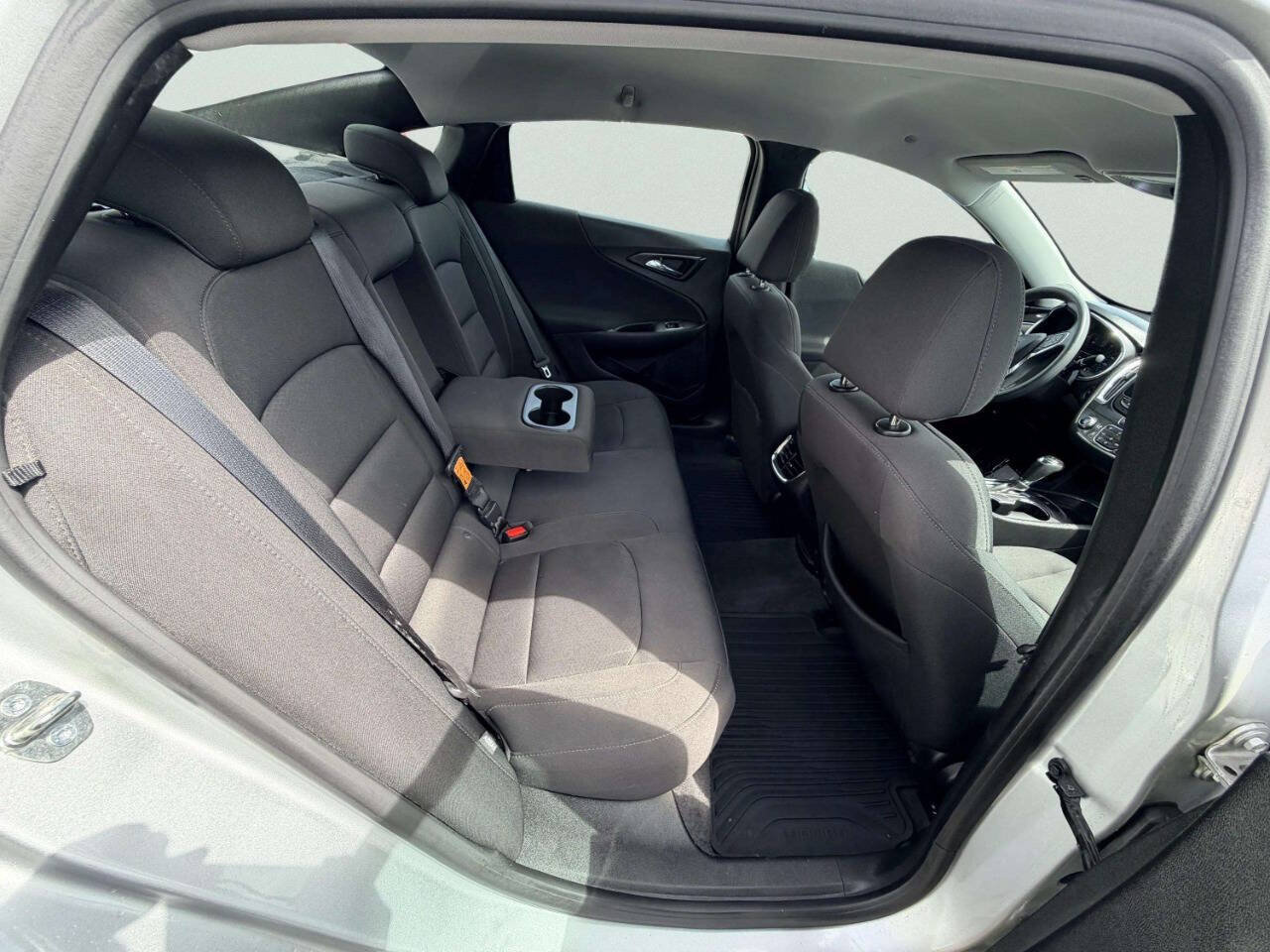 Used 2019 Chevrolet Malibu LT FWD image 25