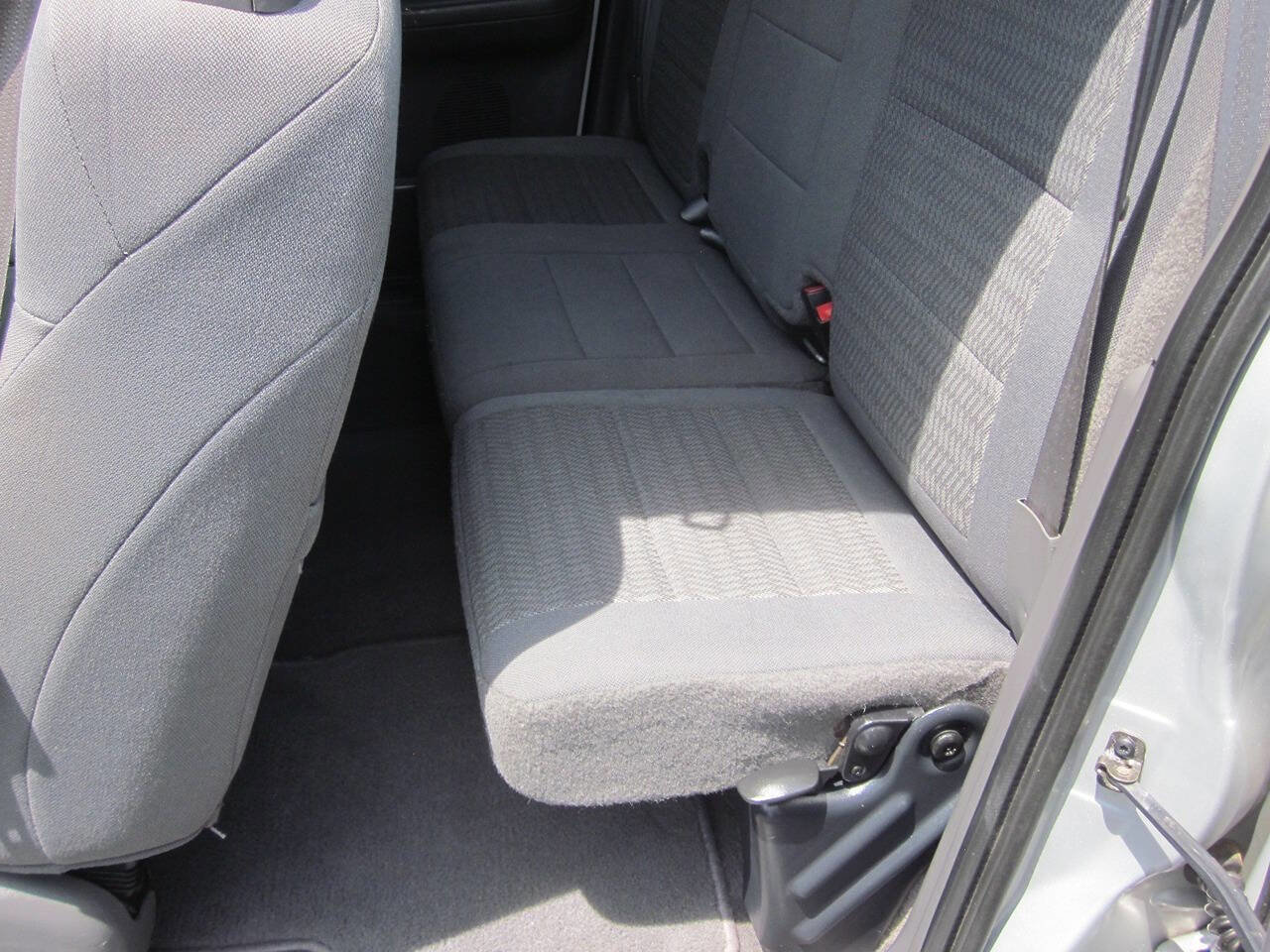 Used 2003 Ford F150 XLT RWD image 11
