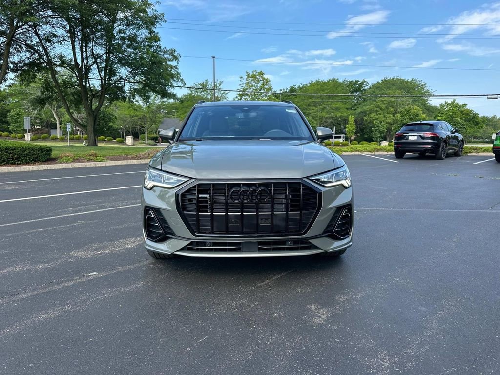 New 2025 Audi Q3 2.0T Premium image 2